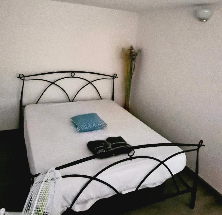 Seafront Marina Bay Apartman Terra Mala Kültér fotó
